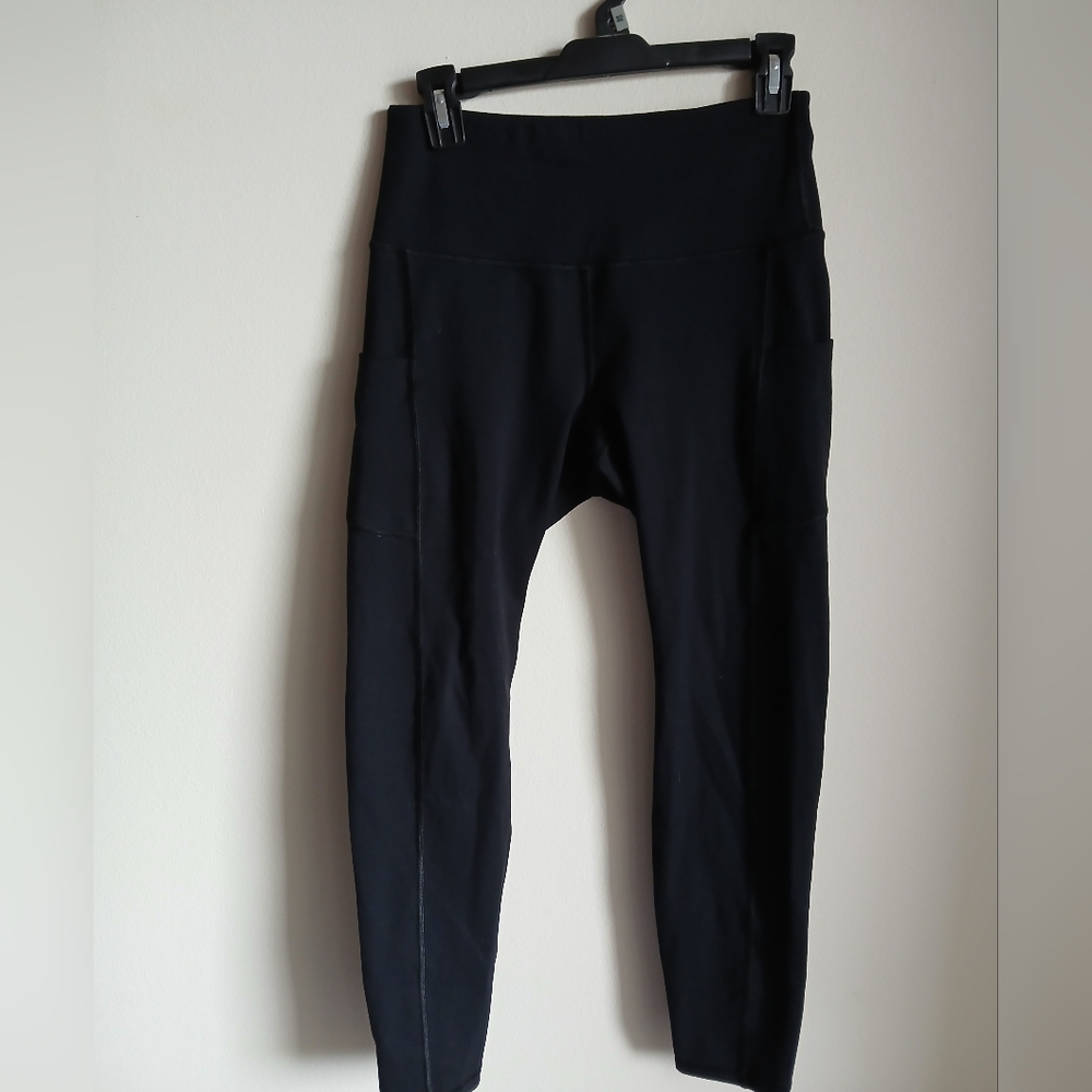 iuga leggings Black with pockets on the side Medium